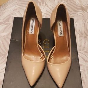 Nude Pumps